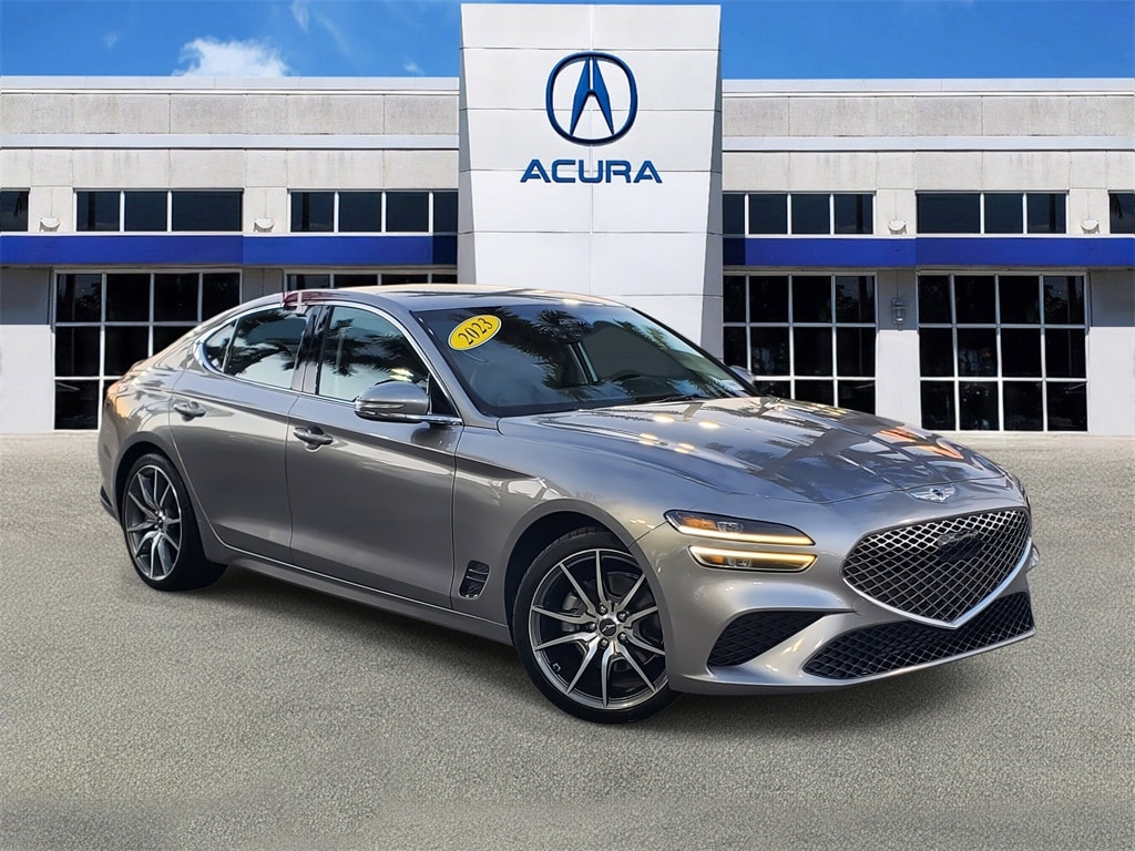 2023 GENESIS G70 Standard's photo