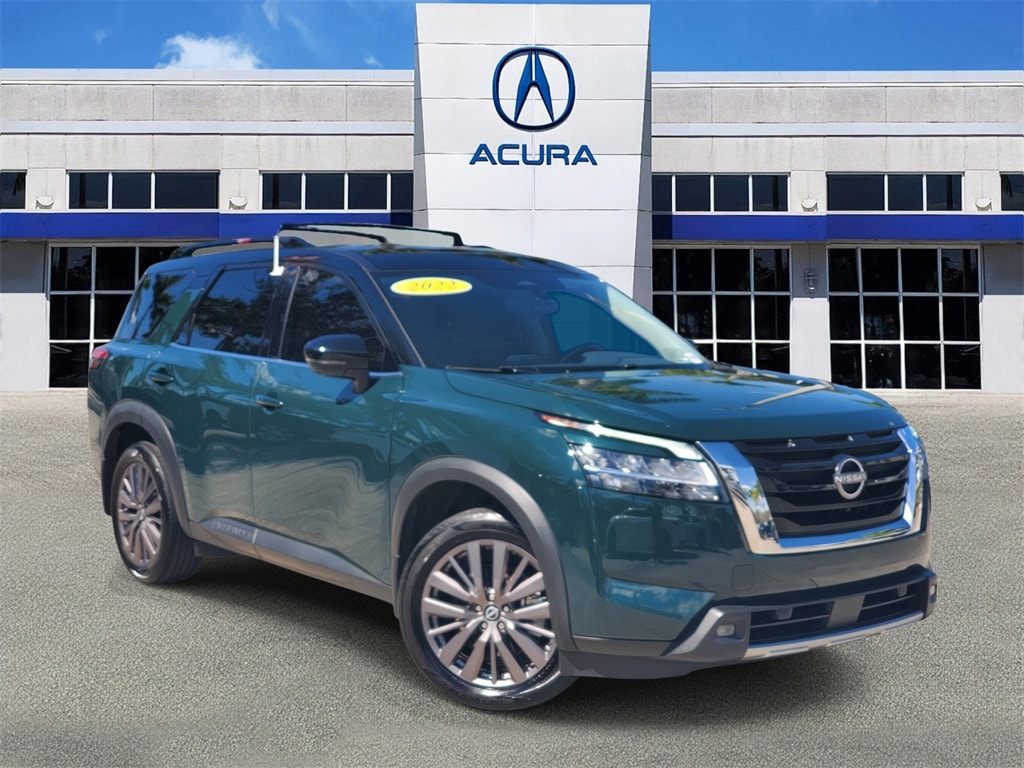 2022 Nissan Pathfinder SL