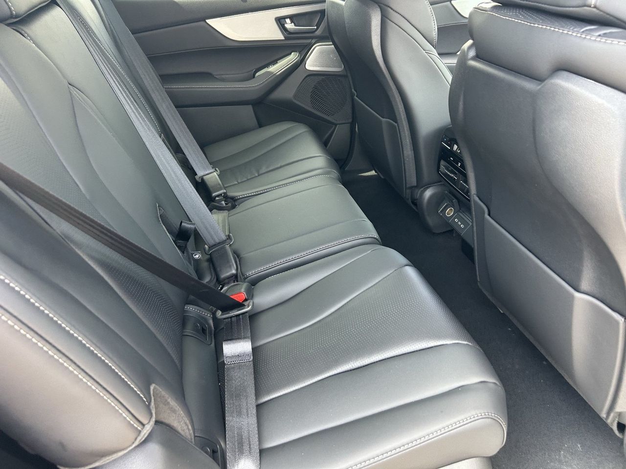 New 2026 Solar Silver Metallic Acura SH-AWD Technology Package image 15