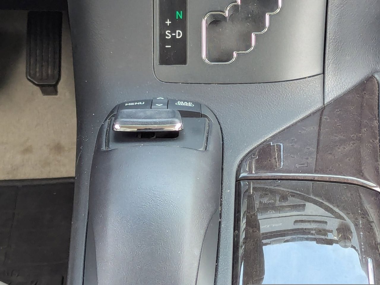 Used 2015 Obsidian Lexus 350 image 23