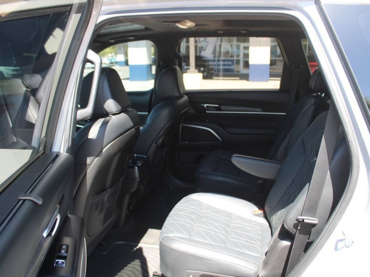 Used 2024 Wolf Gray Kia SX-Prestige X-Line image 12