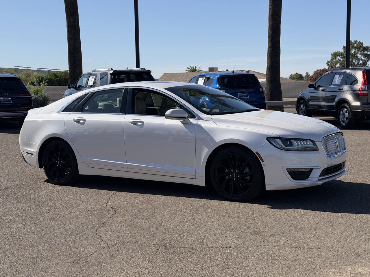 View vehicle photo 7