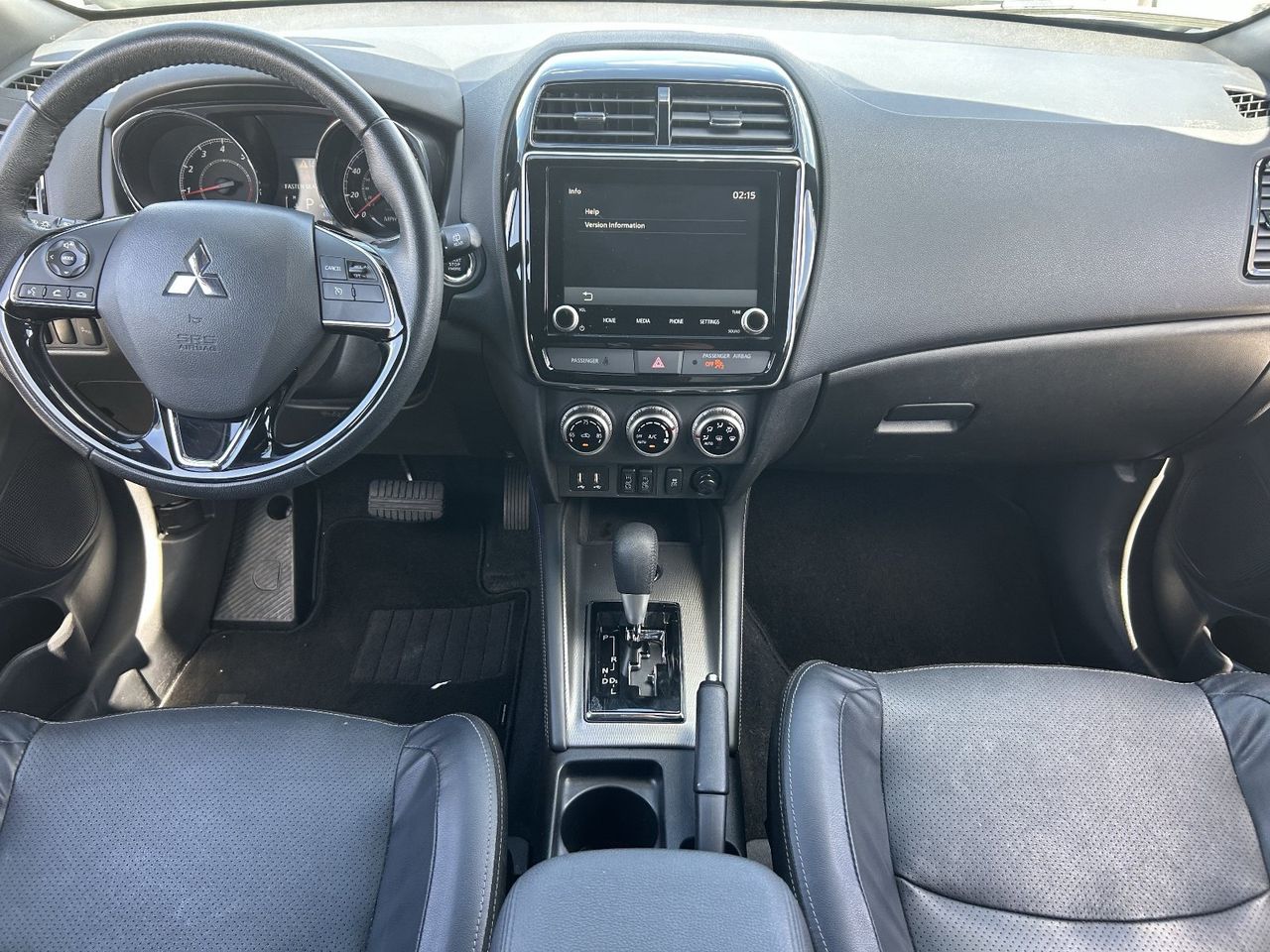 Used 2024 Mercury Gray Metallic Mitsubishi SEL image 16