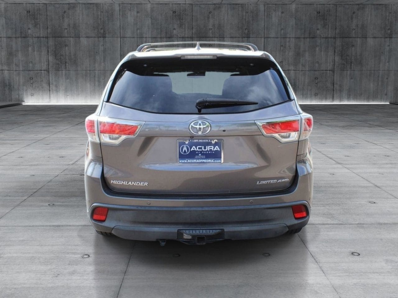 Used 2016 Predawn Gray Mica Toyota Limited image 4