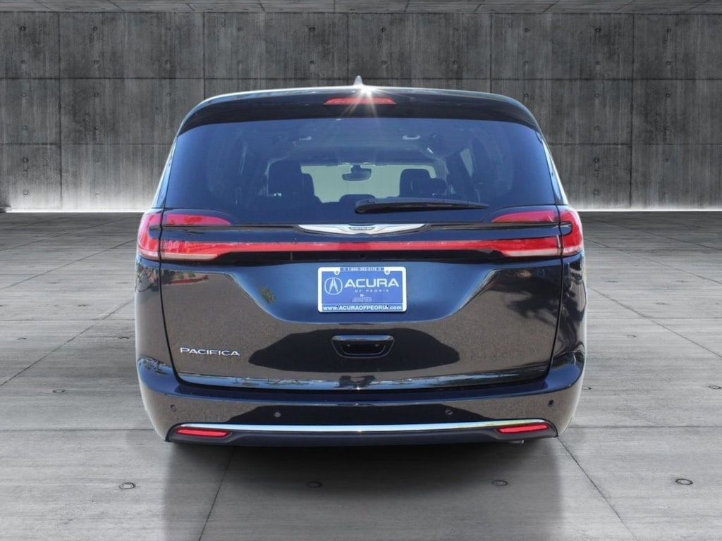 Used 2023 Chrysler Pacifica Touring L Van Passenger Van