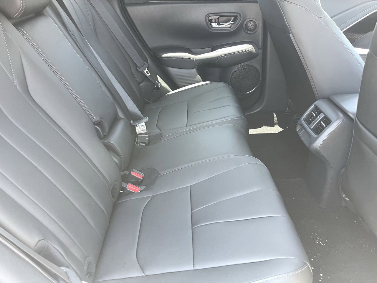 New 2026 Platinum White Pearl Acura Base image 14