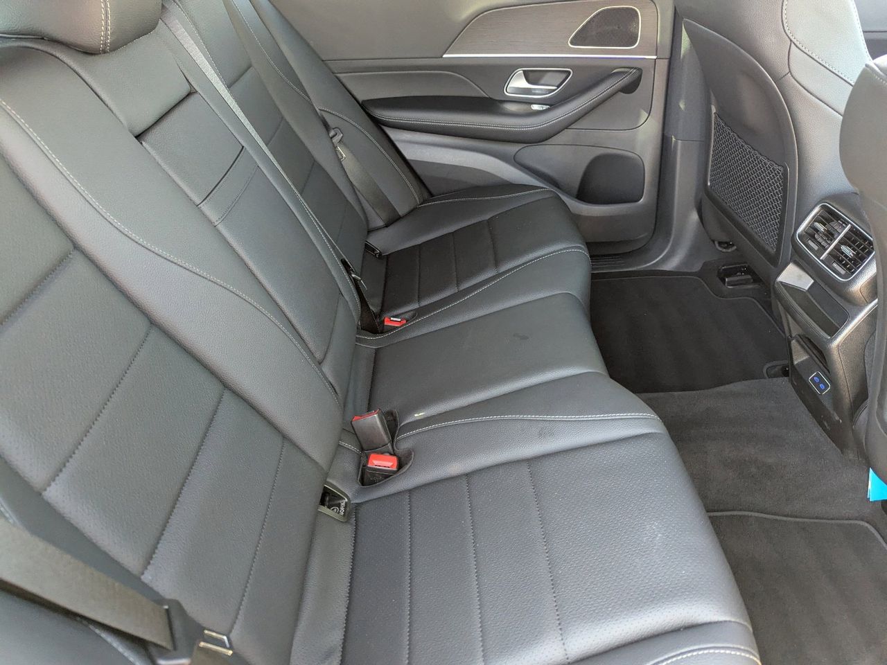 Used 2025 Selenite Gray Metallic Mercedes-Benz GLE 350 4matic® image 14