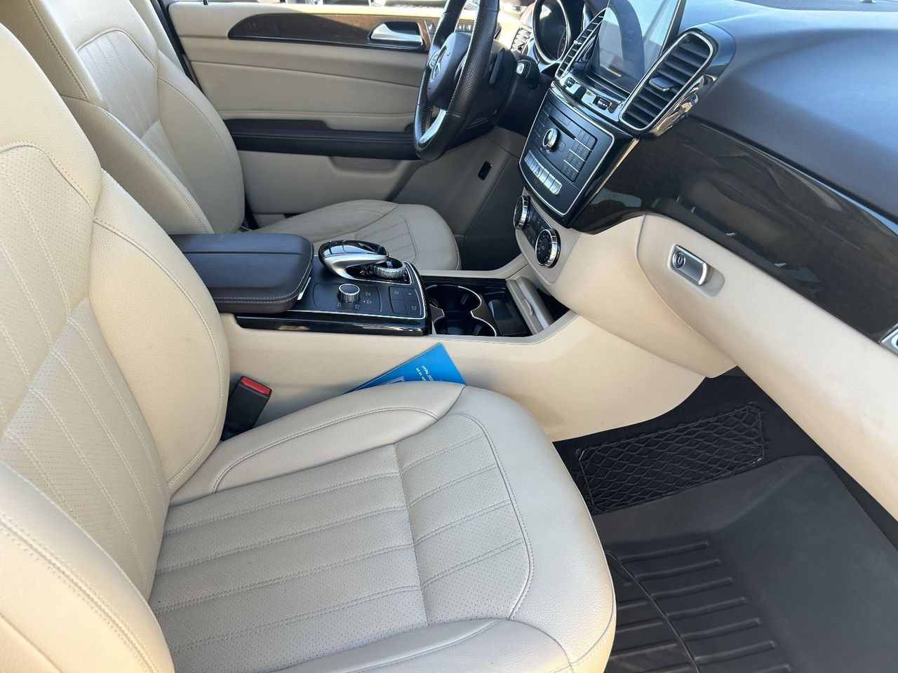 Used 2018 Lunar Blue Metallic Mercedes-Benz GLE 350 4maticÂ® image 13