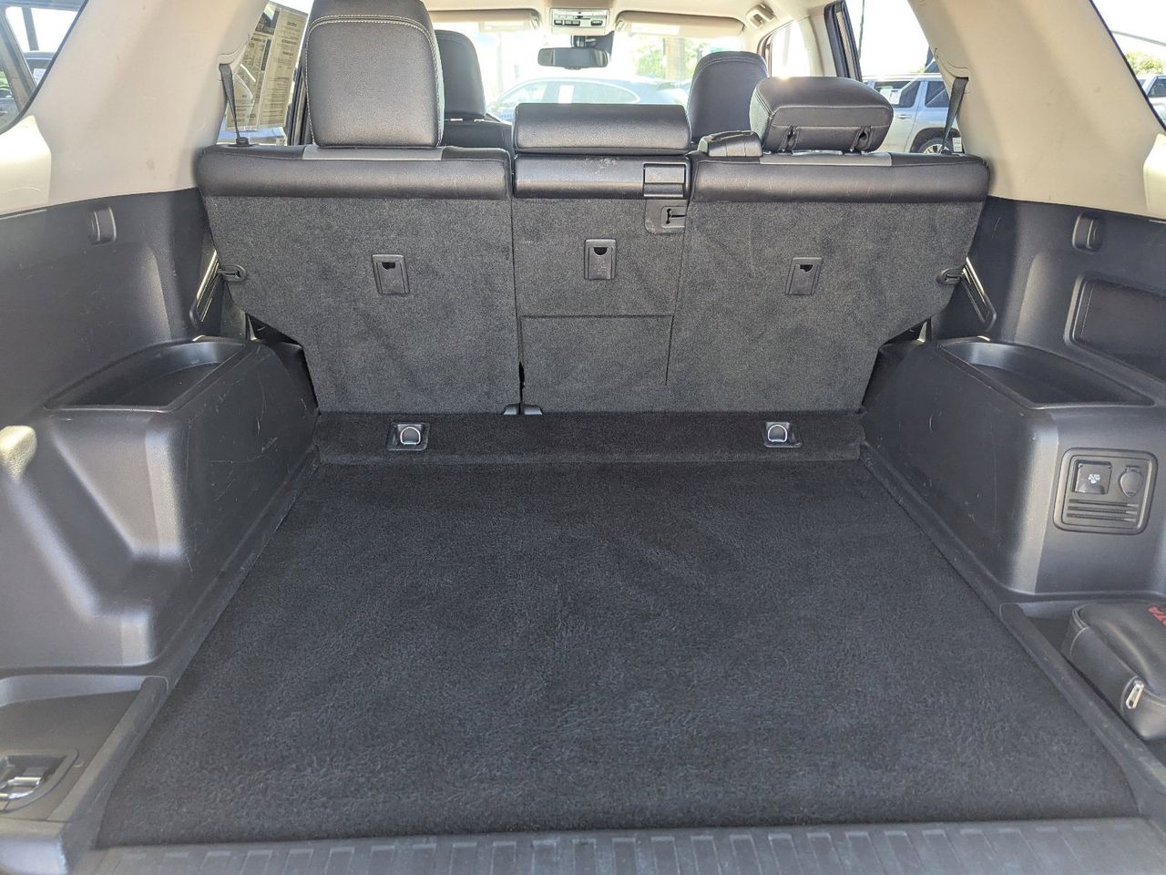 Used 2023 Magnetic Gray Metallic Toyota SR5 Premium image 10