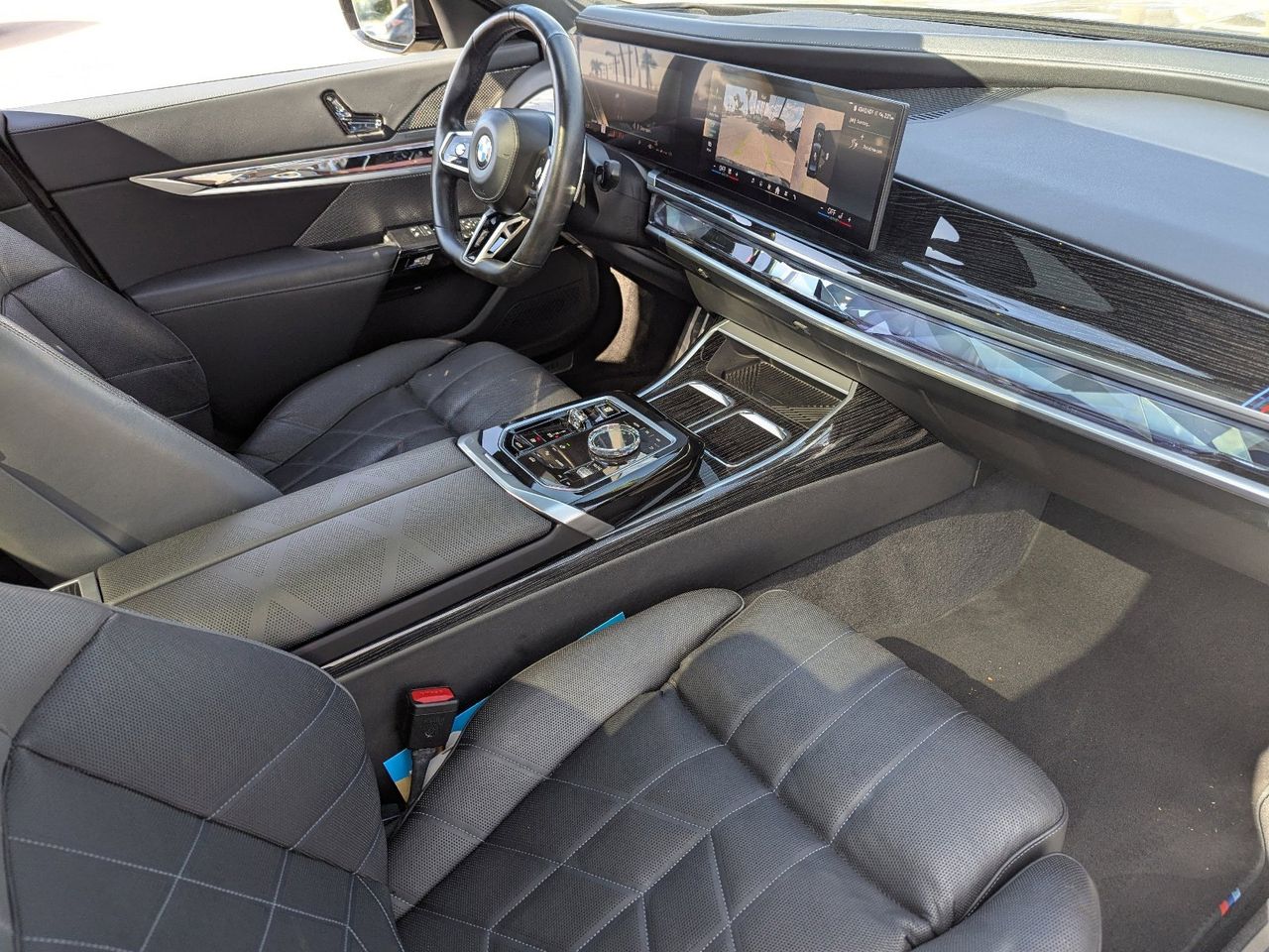 Used 2024 Black Sapphire Metallic BMW 740i image 13