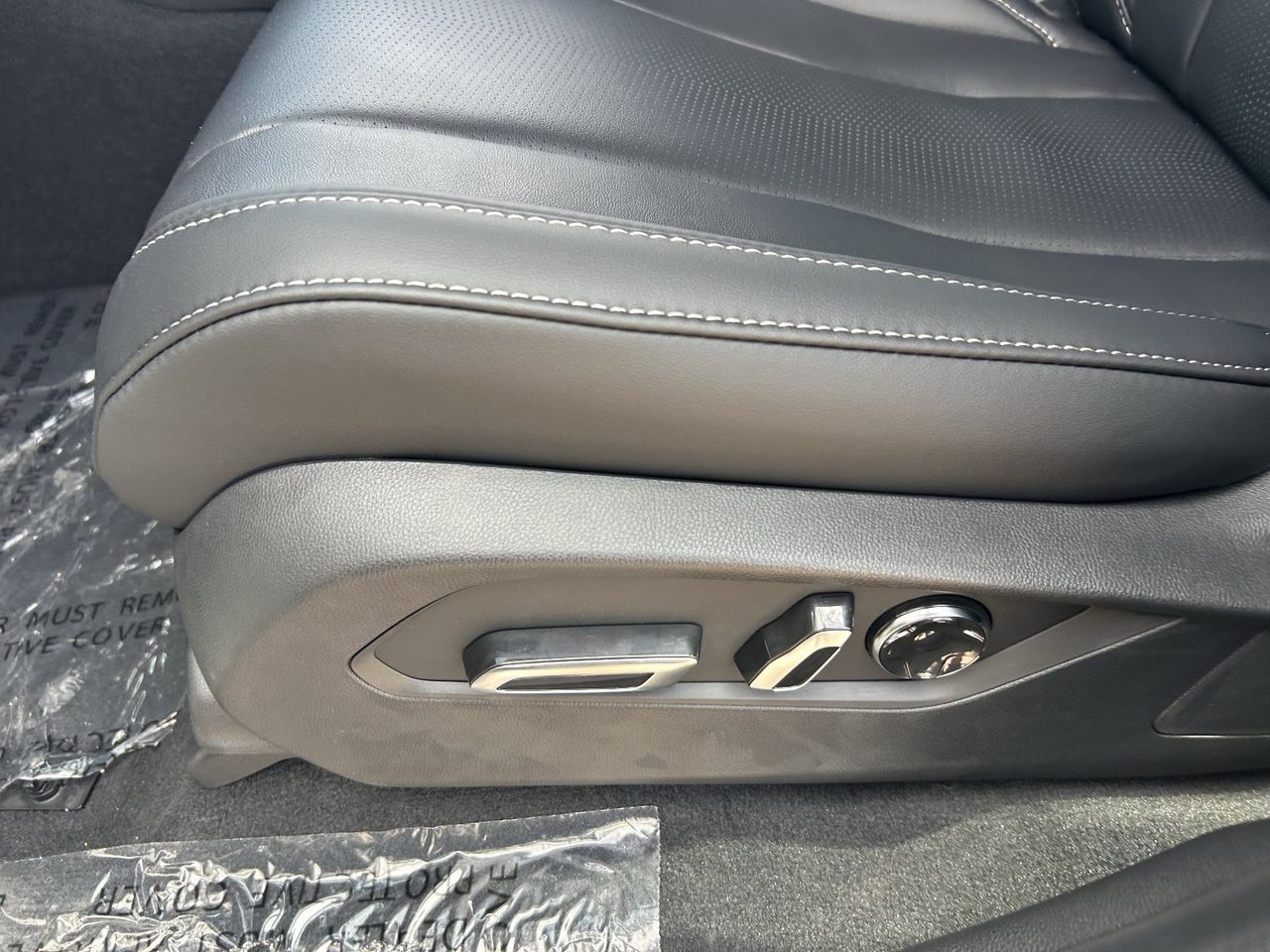 New 2026 Solar Silver Metallic Acura SH-AWD Technology Package image 30