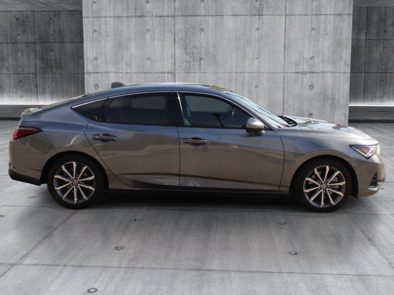 Used 2024 Liquid Carbon Metallic Acura Premium image 5