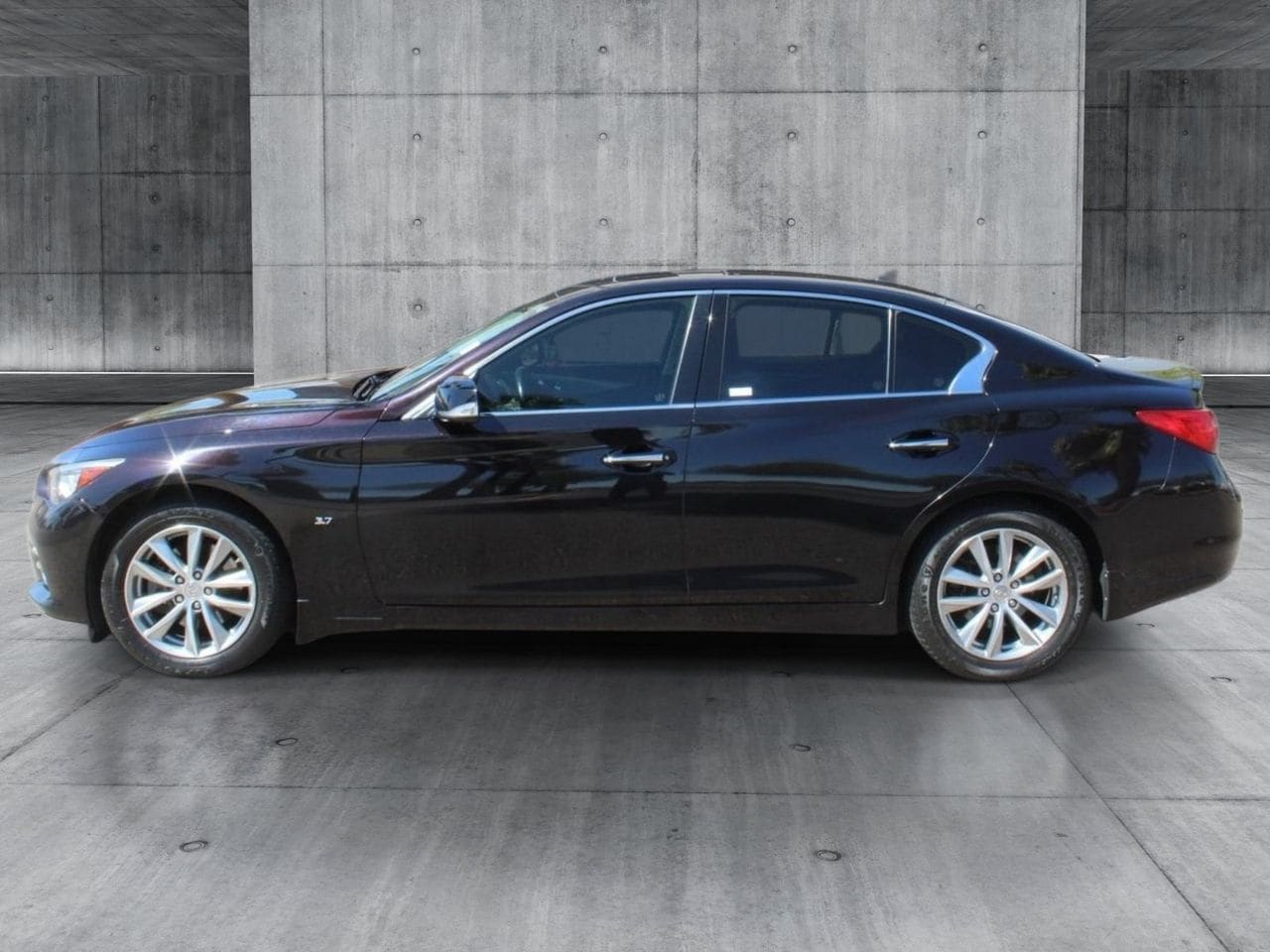 Used 2014 INFINITI Q50 Premium with VIN JN1BV7AR5EM707386 for sale in Peoria, AZ