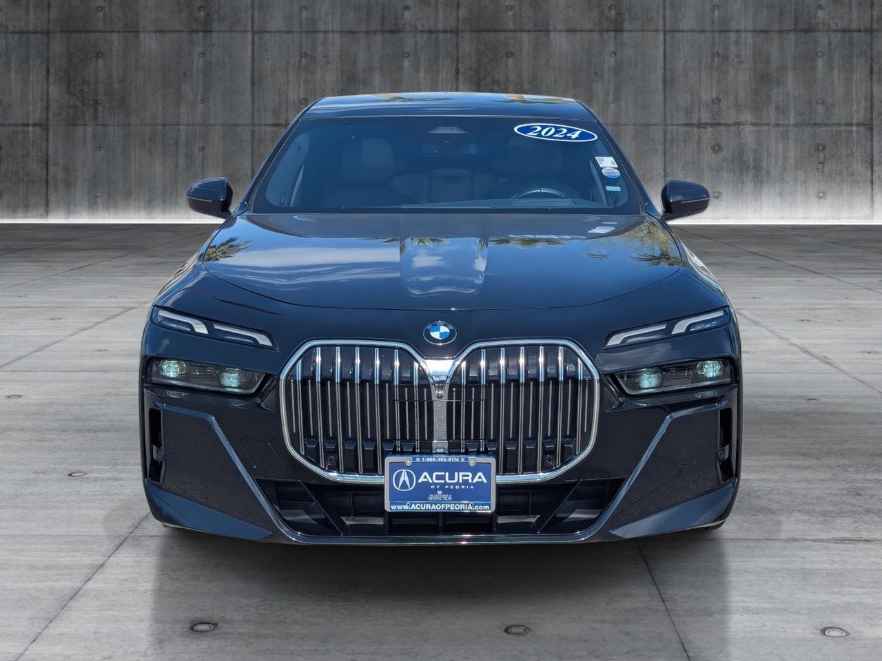 Used 2024 Black Sapphire Metallic BMW 740i image 8