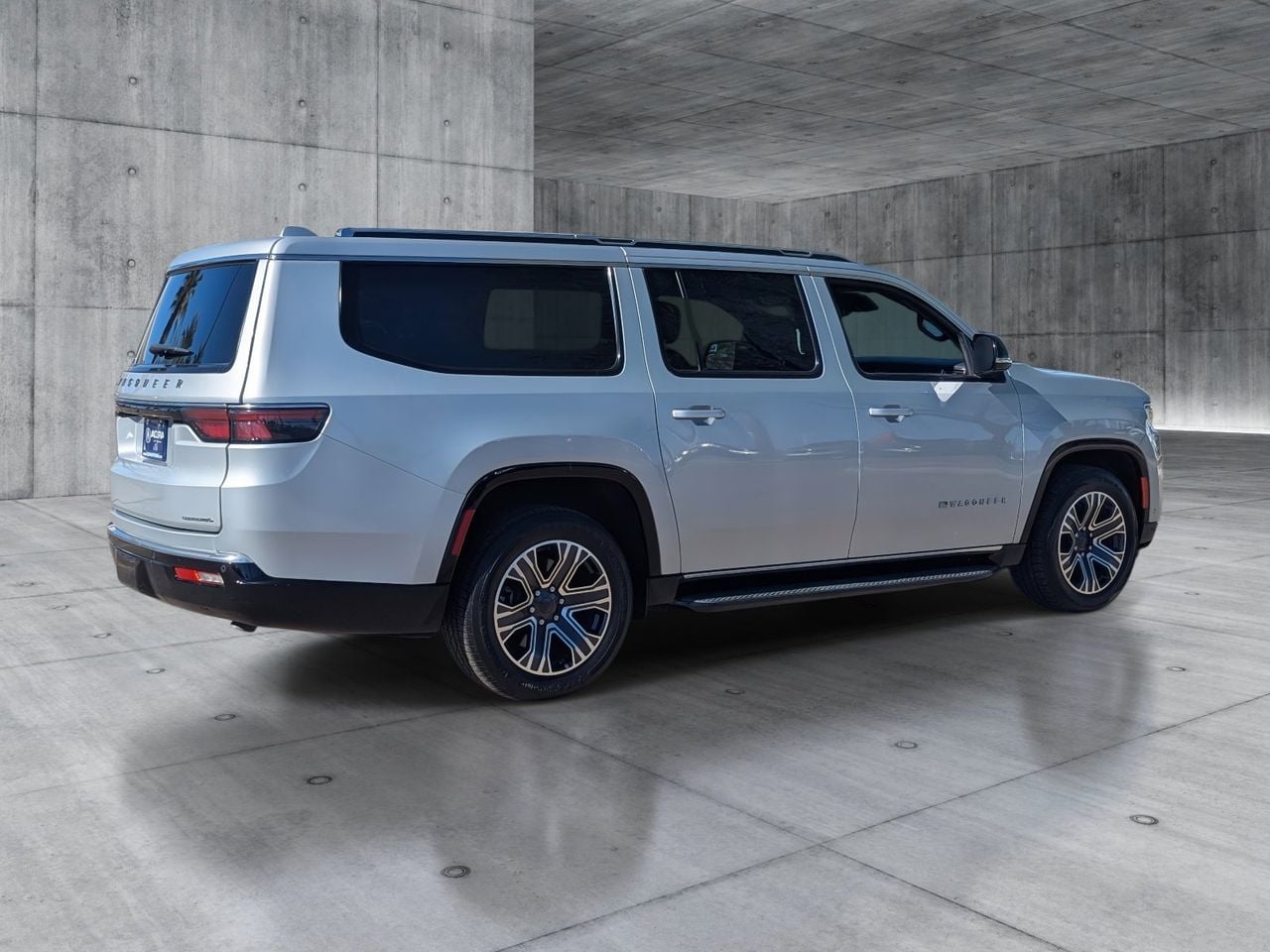 Used 2023 Silver Zynith Jeep Series II image 5