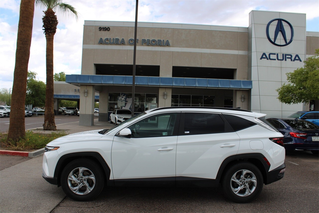 2024 Hyundai Tucson SEL photo 2