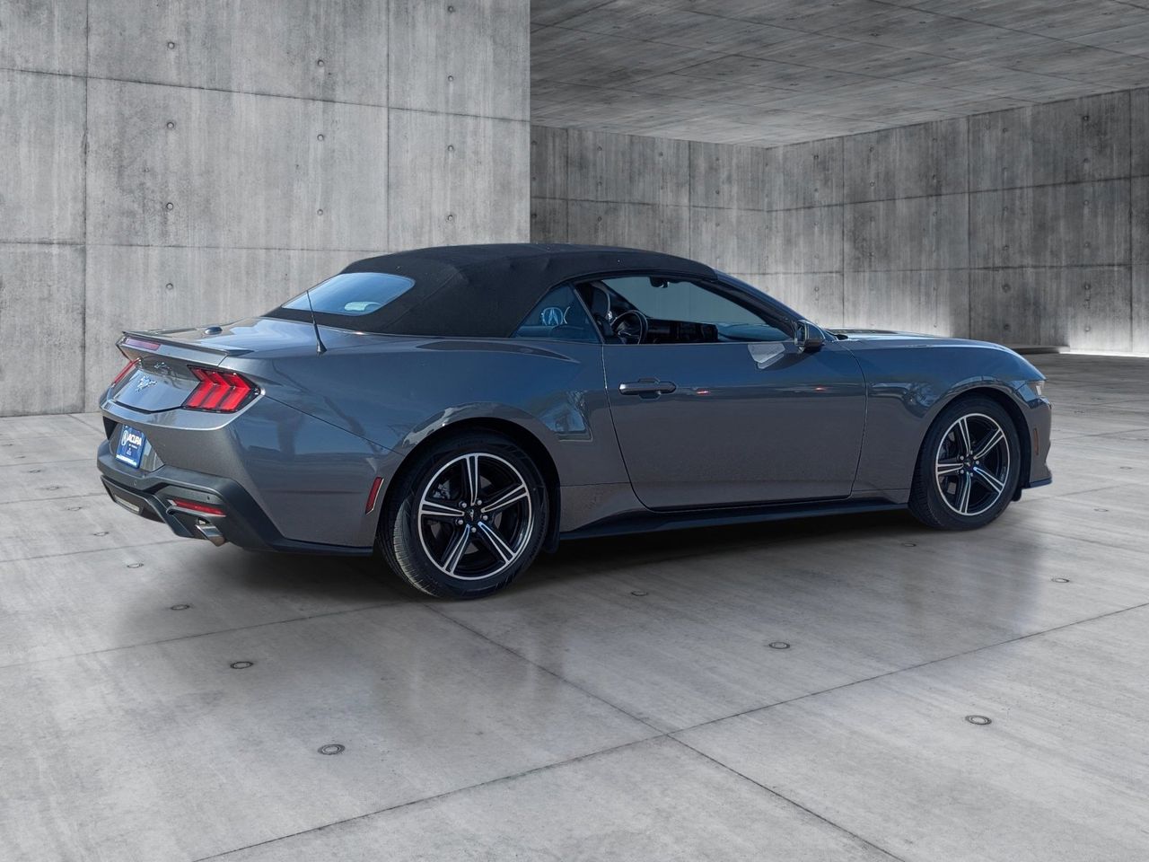 Used 2024 Gray Metallic Ford Ecoboost Premium image 5