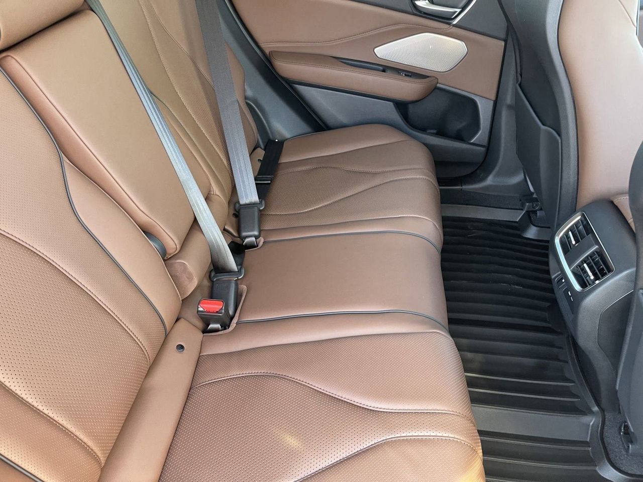New 2026 Liquid Carbon Metallic Acura Advance Package image 14