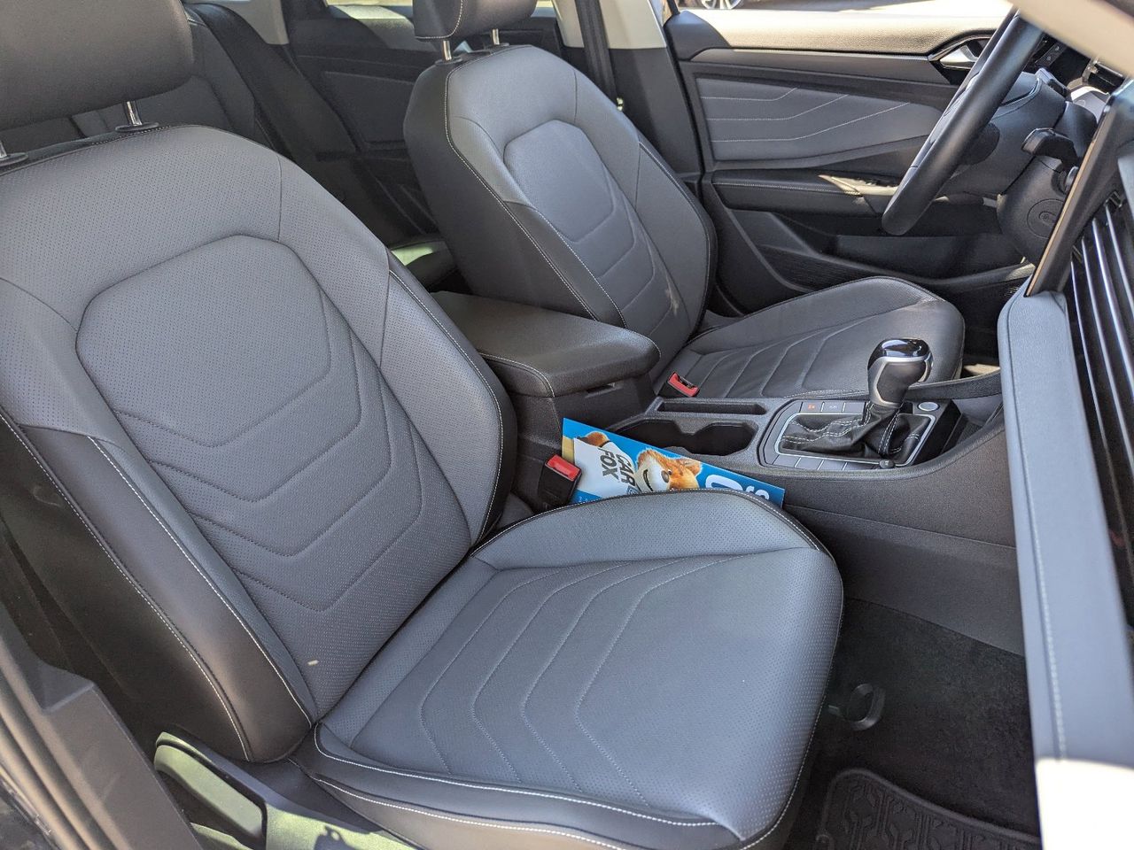 Used 2025 Deep Black Pearl Volkswagen 1.5T SEL image 10