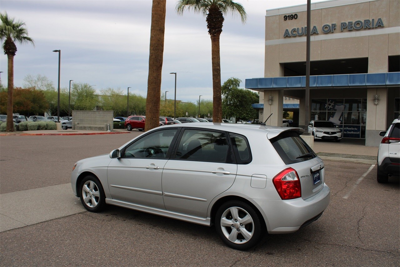 2009 Kia Spectra SX photo 3