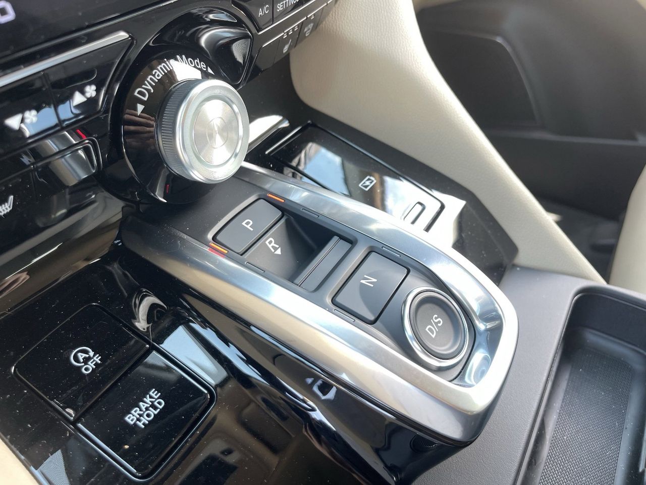 New 2026 Platinum White Pearl Acura FWD image 28