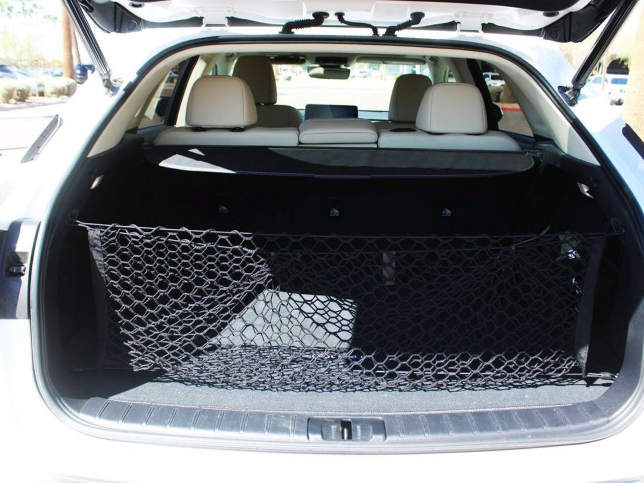 Used 2021 Eminent White Pearl Lexus 450h image 5