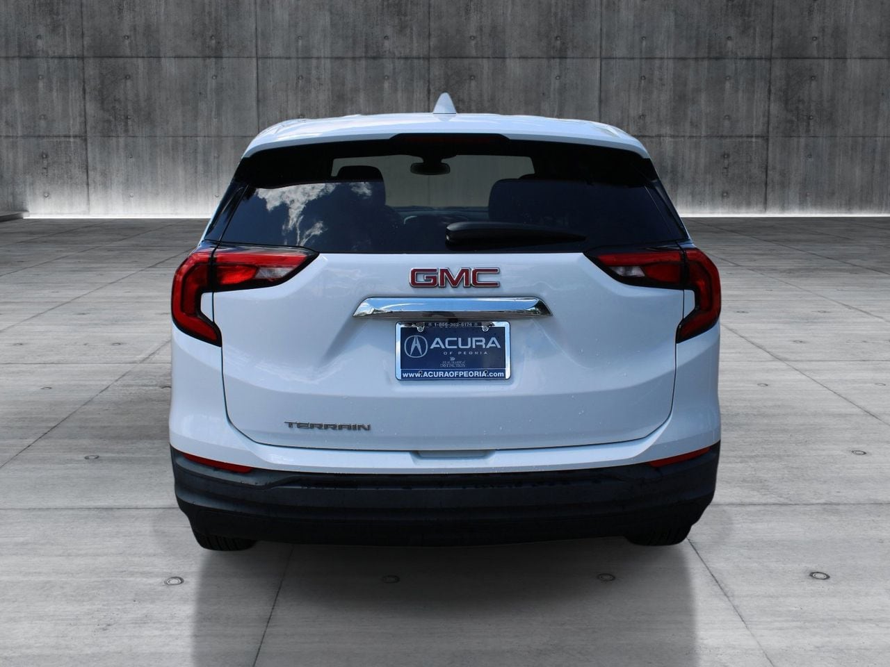 Used 2020 Summit White GMC SLE image 4