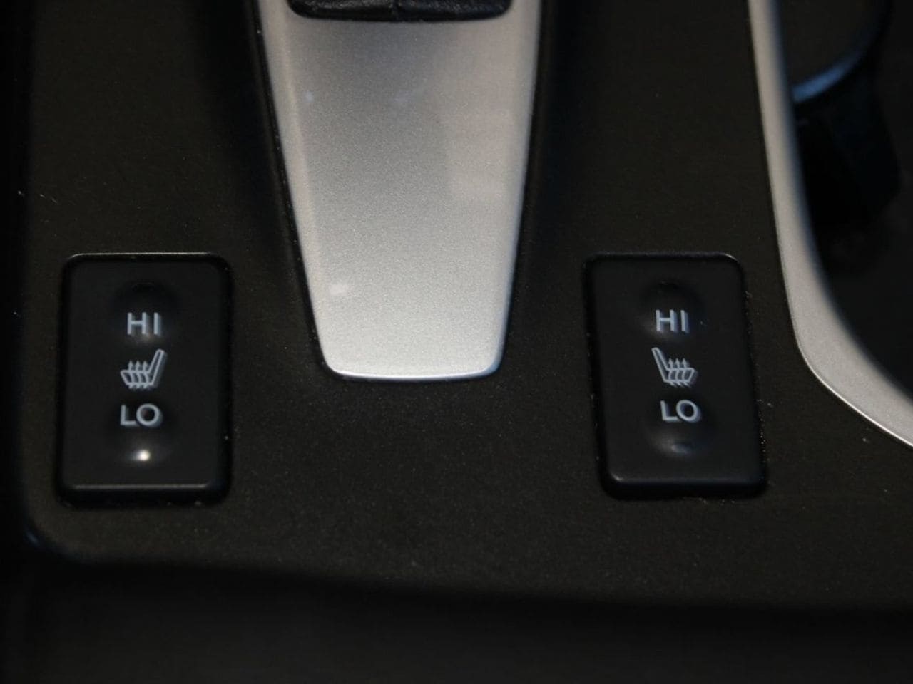 Used 2018 Crystal Black Pearl Acura Technology Package image 30