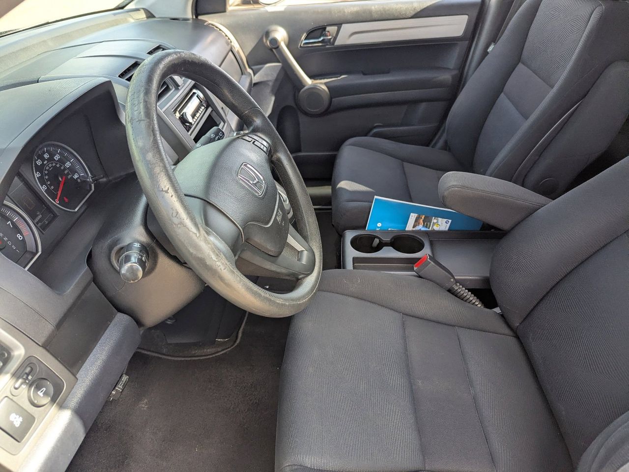 Used 2011 Urban Titanium Metallic Honda LX image 26