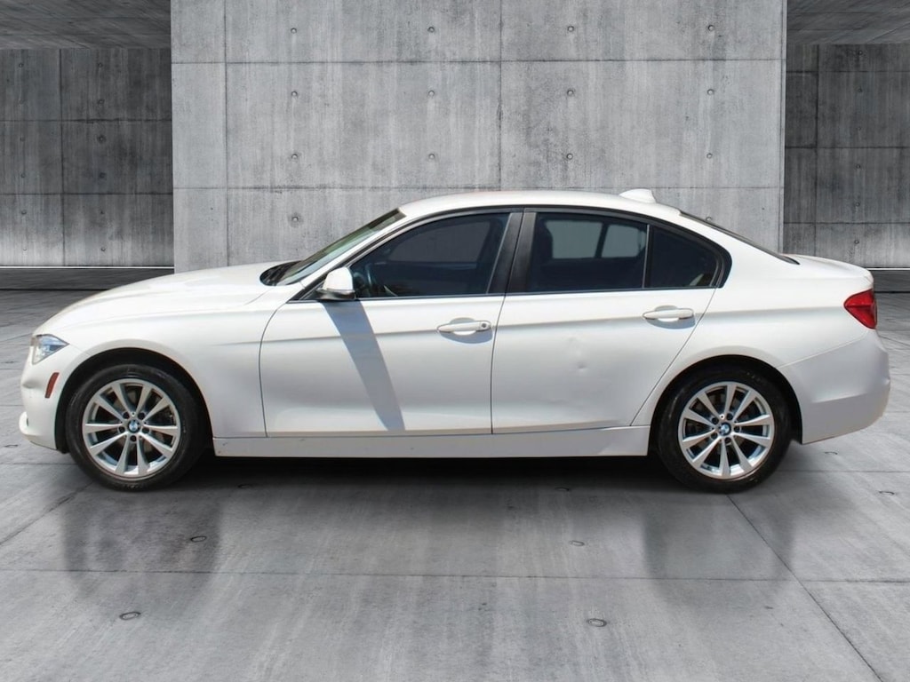 Used 2018 BMW 320i 320i Sedan