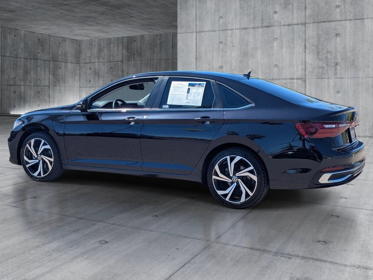 Used 2025 Deep Black Pearl Volkswagen 1.5T SEL image 3