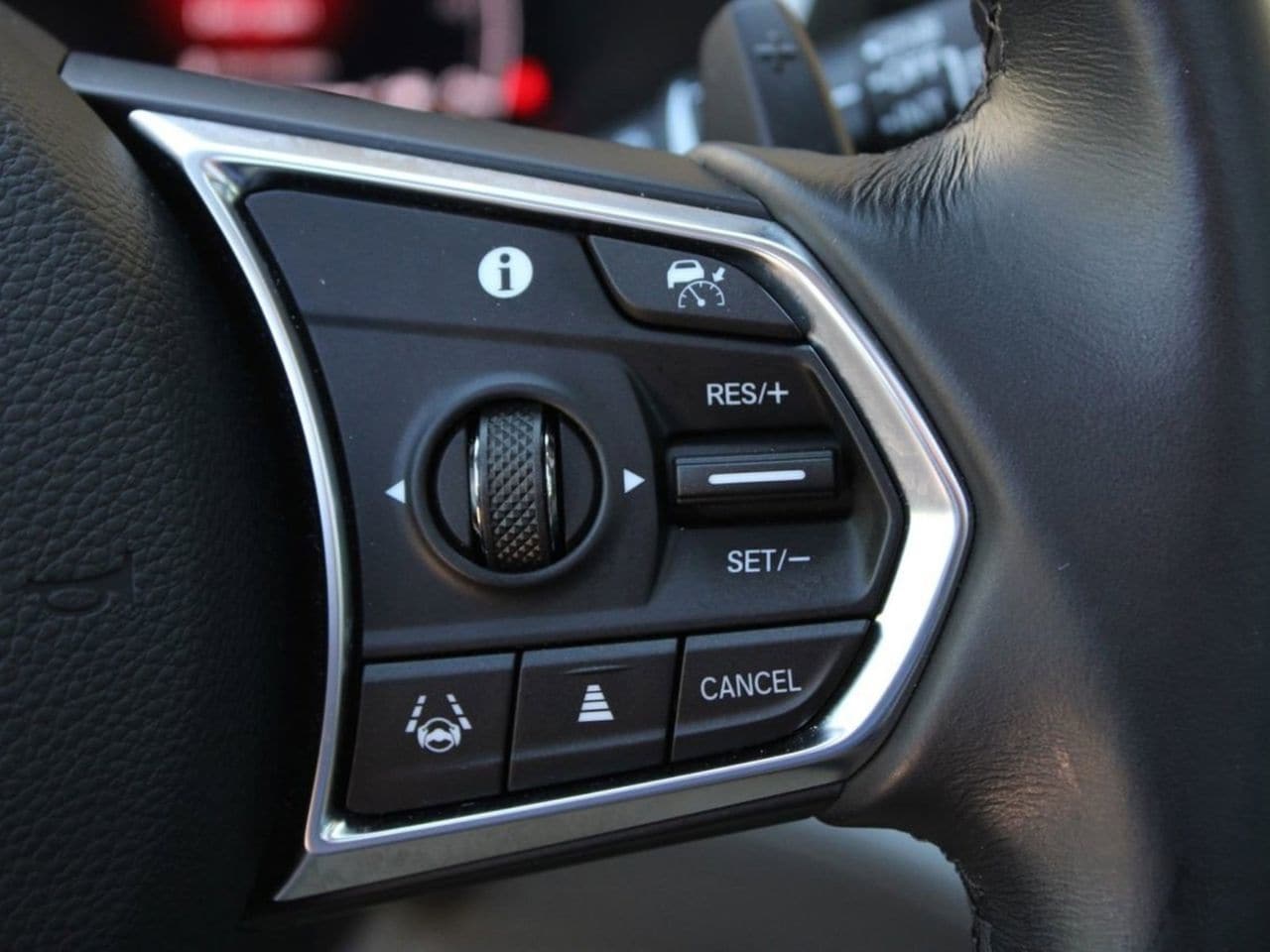 Used 2023 Lunar Silver Metallic Acura Technology image 34