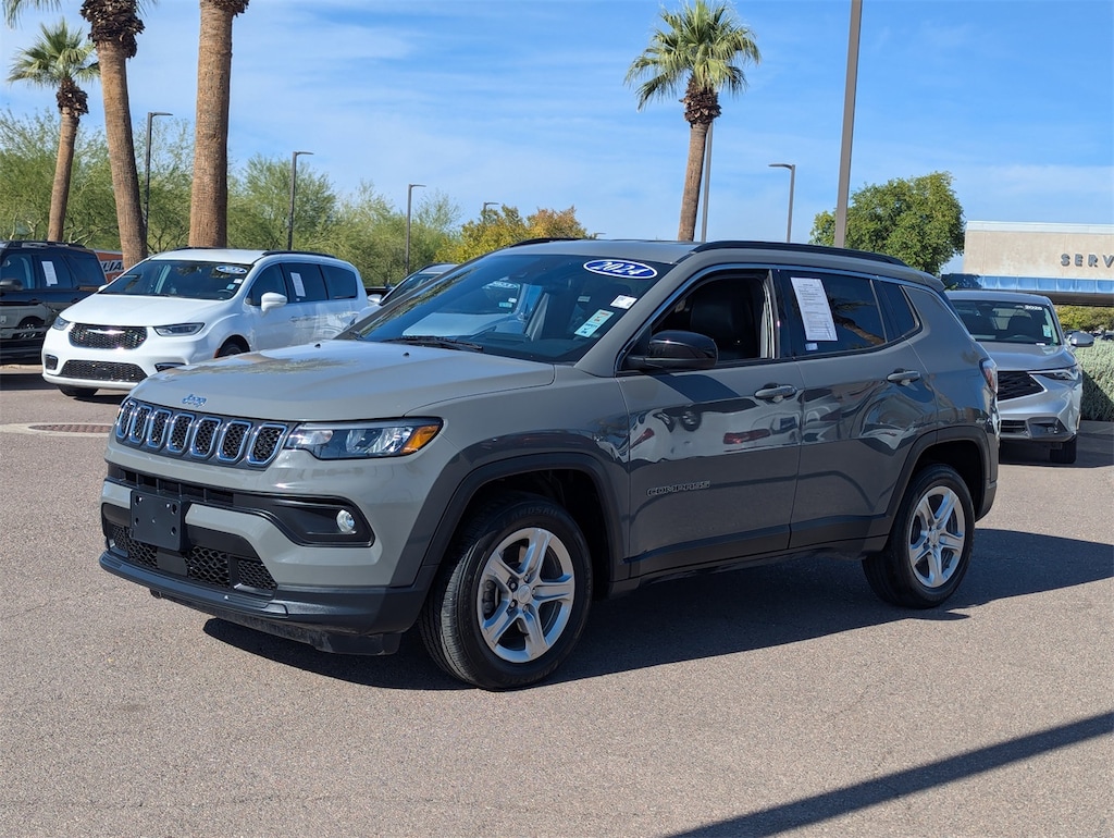 Used 2024 Jeep Compass Latitude SUV