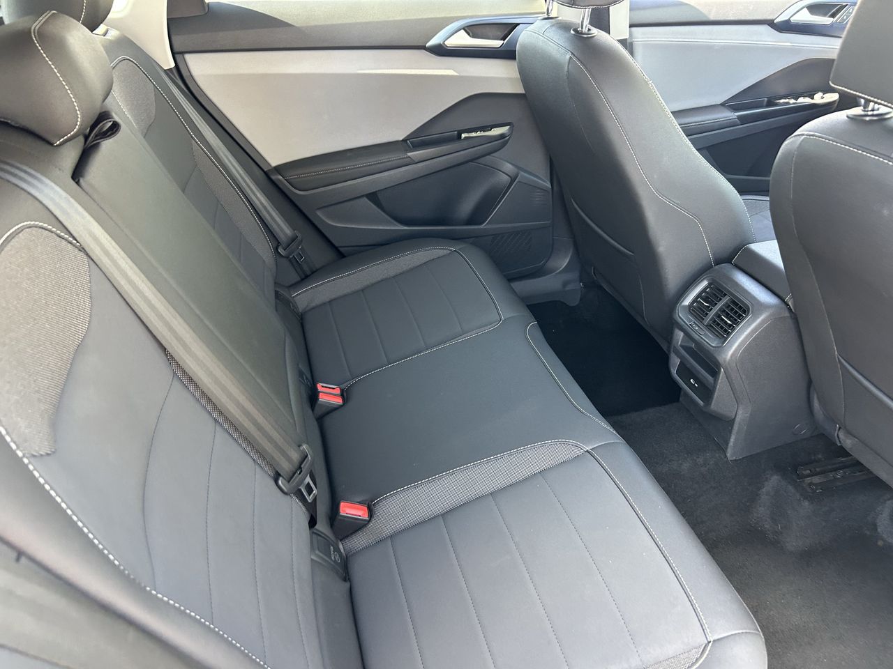 Used 2024 Platinum Gray Metallic Volkswagen 1.5T SE image 16