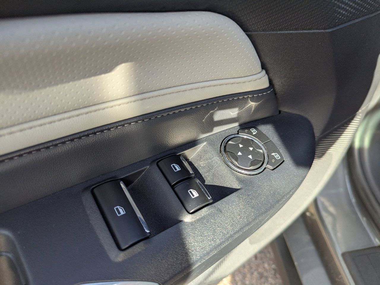 Used 2024 Gray Metallic Ford Ecoboost Premium image 28