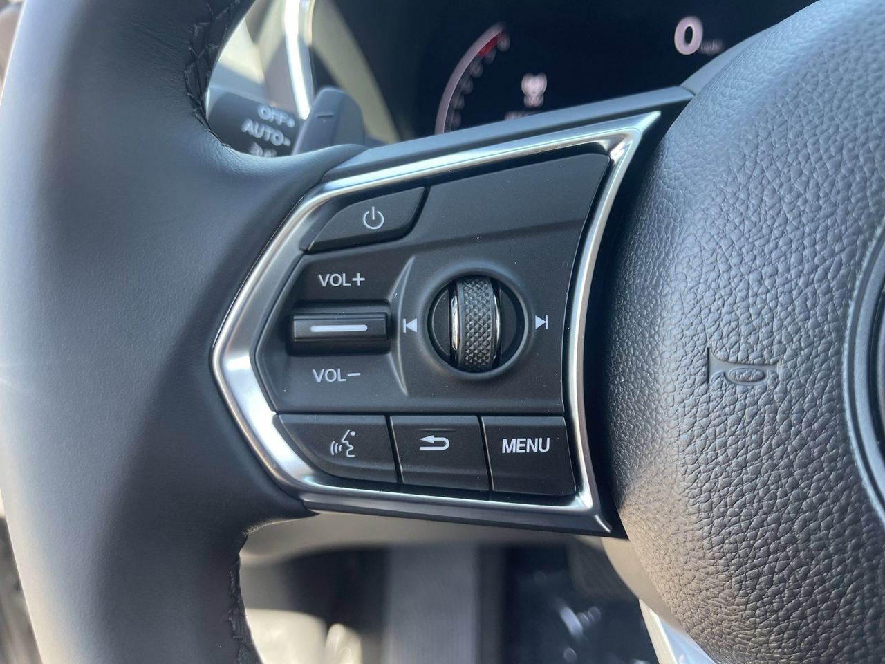 New 2026 Platinum White Pearl Acura SH-AWD Technology Package image 32