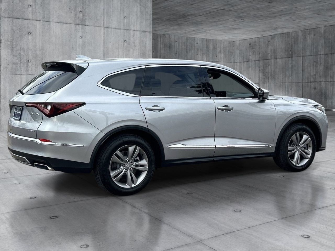 New 2026 Solar Silver Metallic Acura SH-AWD image 7