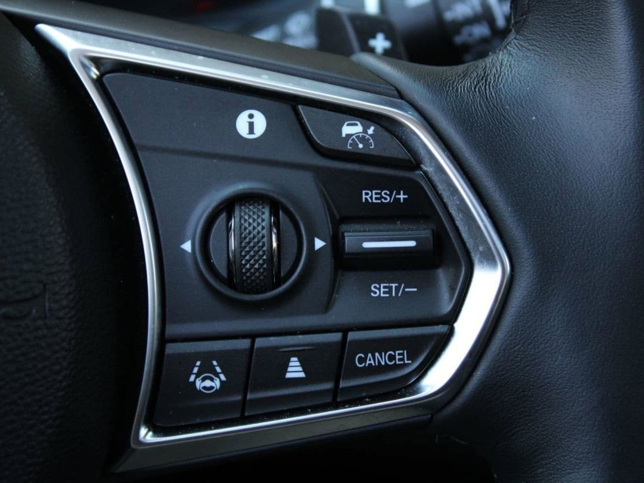 Certified Used 2023 Majestic Black Pearl Acura Advance Package SH-AWD image 32