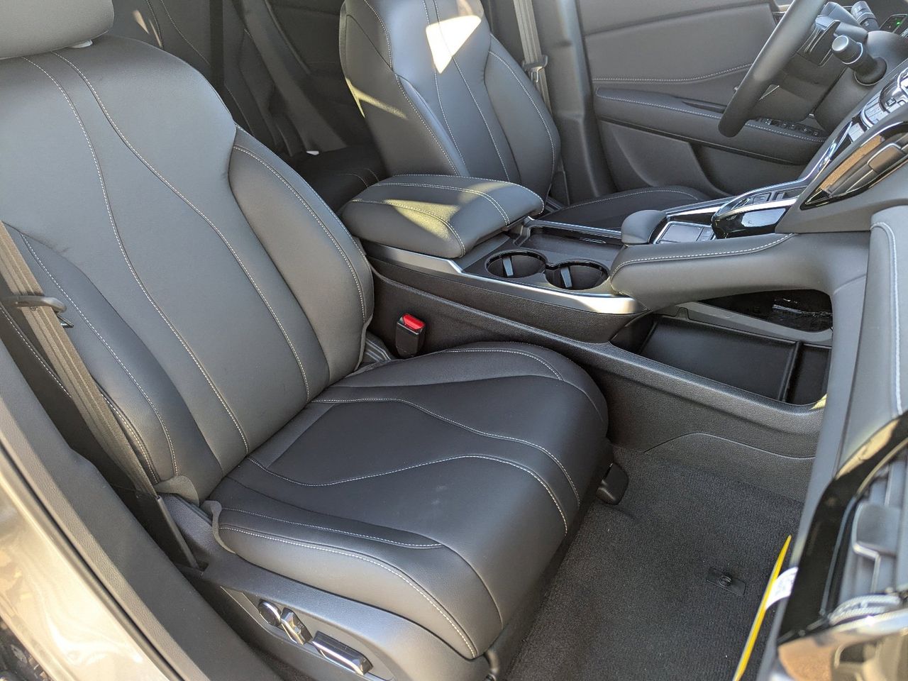 New 2026 Platinum White Pearl Acura SH-AWD image 14