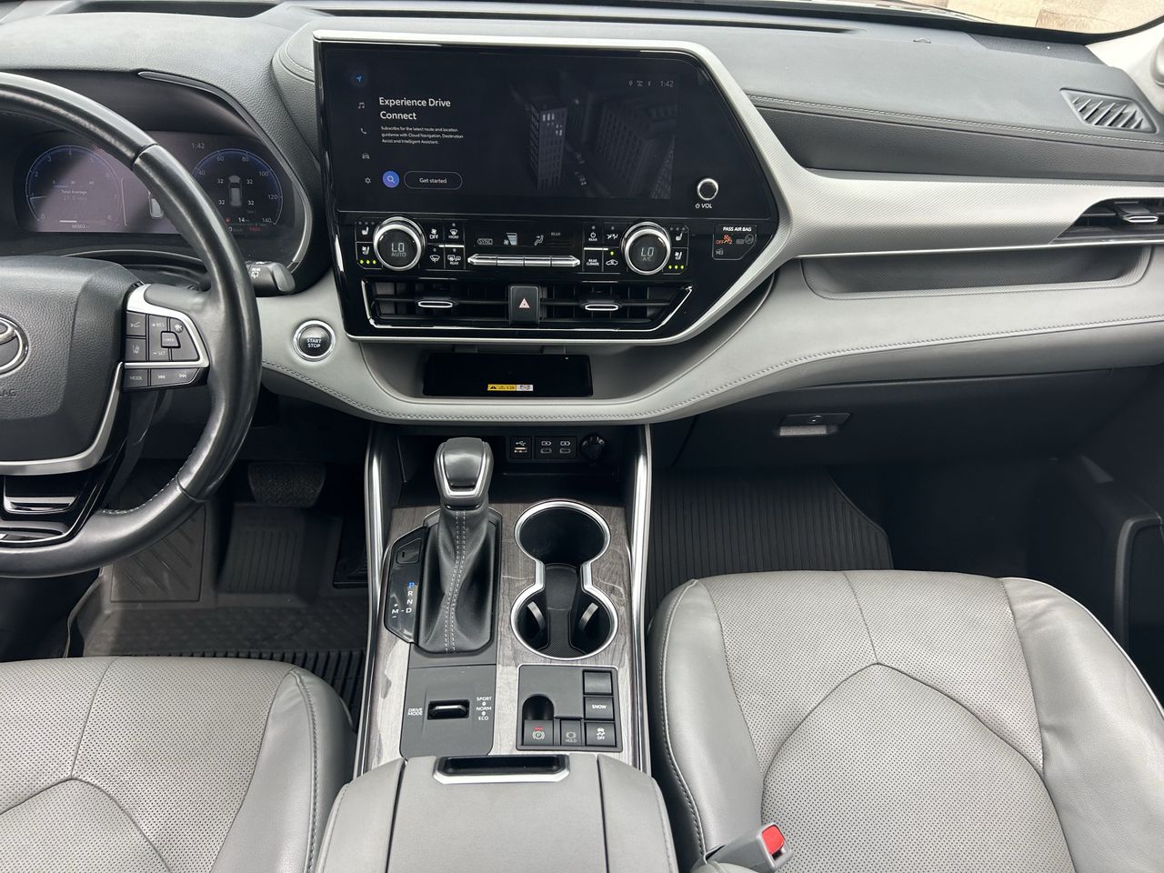 Used 2023 Magnetic Gray Metallic Toyota Platinum image 20
