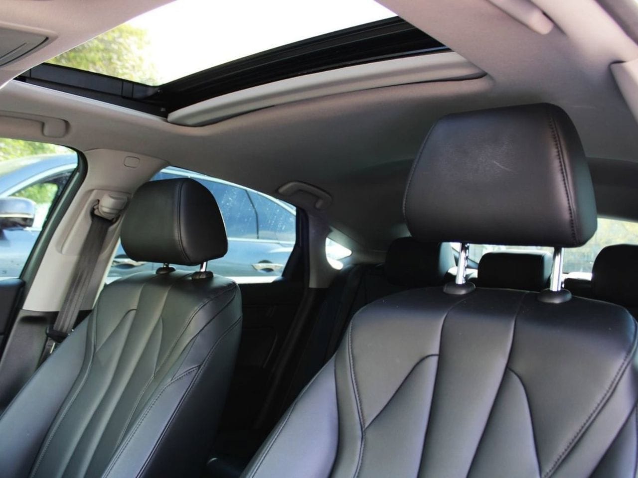 Used 2024 Liquid Carbon Metallic Acura Premium image 9