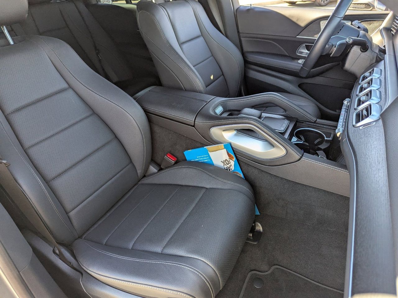 Used 2025 Selenite Gray Metallic Mercedes-Benz GLE 350 4matic® image 11