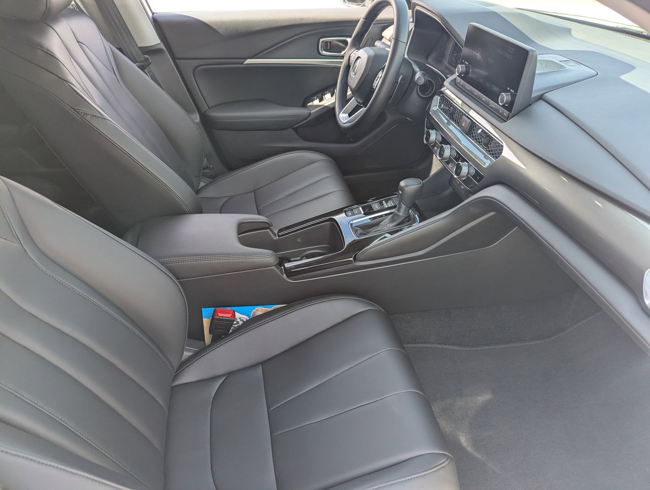 Certified Used 2025 Platinum White Pearl Acura Premium image 13