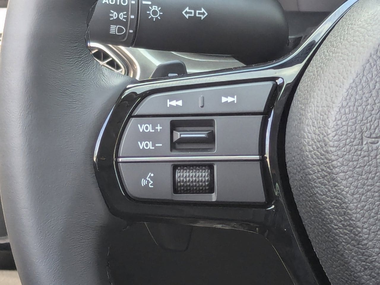 New 2026 Solar Silver Metallic Acura Base image 20