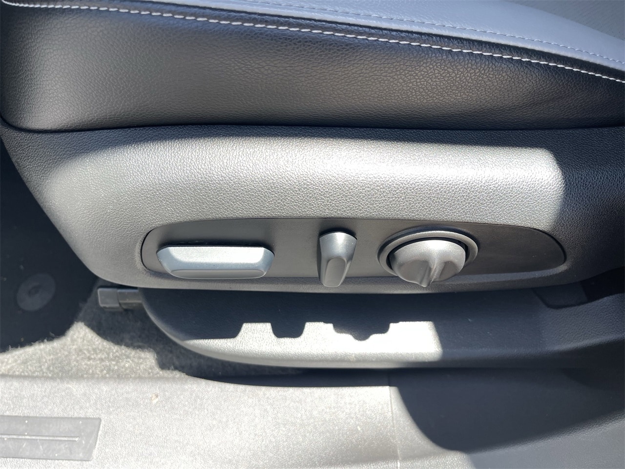 Image 21 of 2024 GMC Terrain