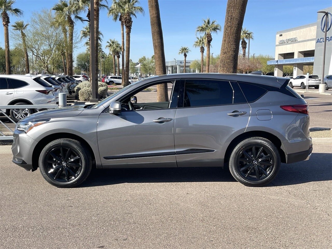 2025 Acura RDX photo 2
