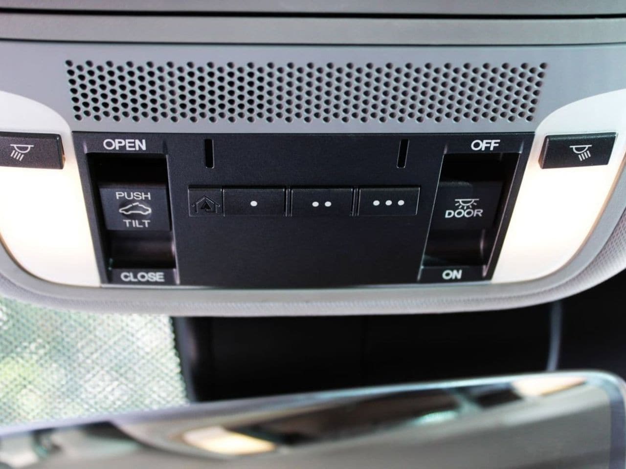 Used 2019 Modern Steel Metallic Acura 3.5L V6 image 28