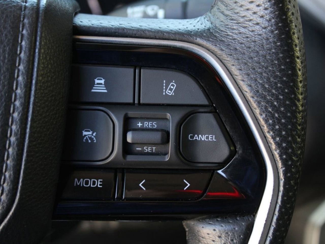 Used 2023 Lunar Rock Toyota Limited image 29