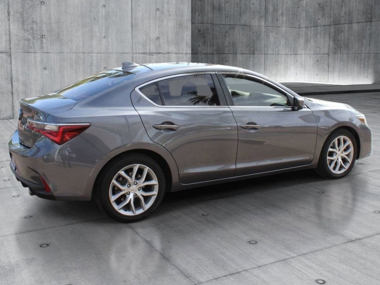 Used 2020 Modern Steel Metallic Acura Premium image 5