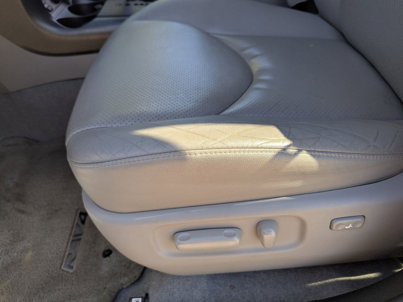 Used 2012 Pacific Blue Metallic Toyota Limited image 29